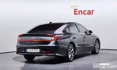 Hyundai Sonata 2022 2.0 Автомат в Москве № 130971, миниатюра 2