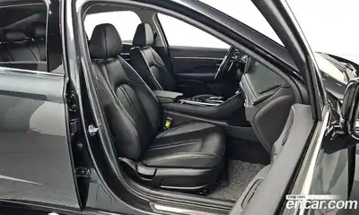 Hyundai Sonata 2022 2.0 Автомат в Москве № 130971, миниатюра 5