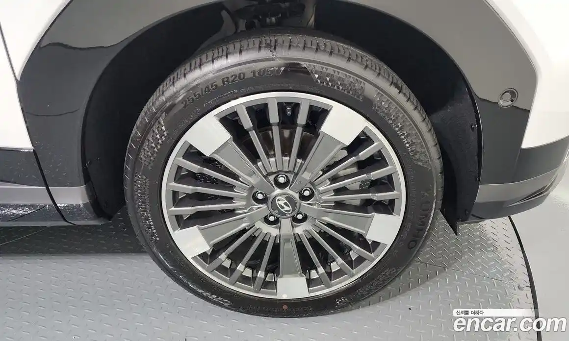 Hyundai Santa Fe 2024 1.6 Автомат в Москве № 131026, фото 18