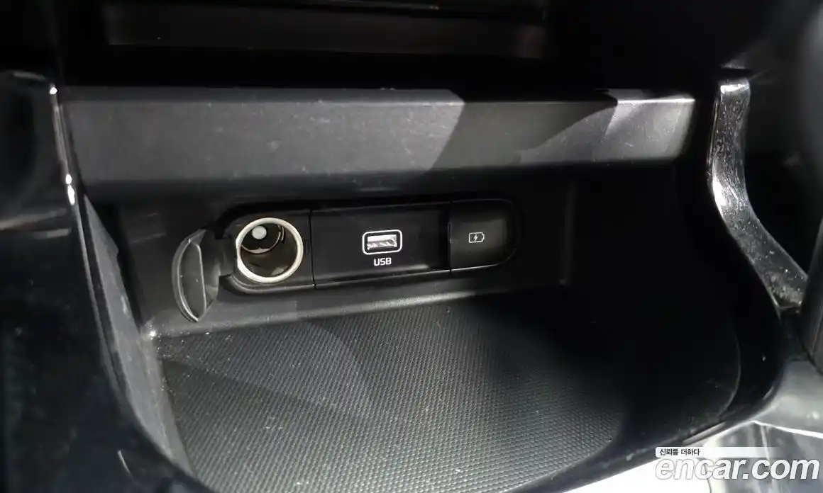 Kia Seltos 2022 1.6 Автомат в Москве № 132633, фото 4