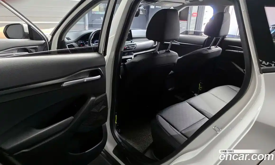 Kia Seltos 2022 1.6 Автомат в Москве № 132633, фото 10