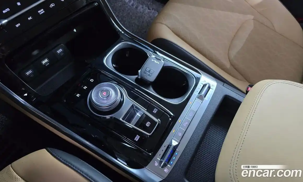 Kia Canival 2023 2.2 Автомат в Москве № 133118, фото 11