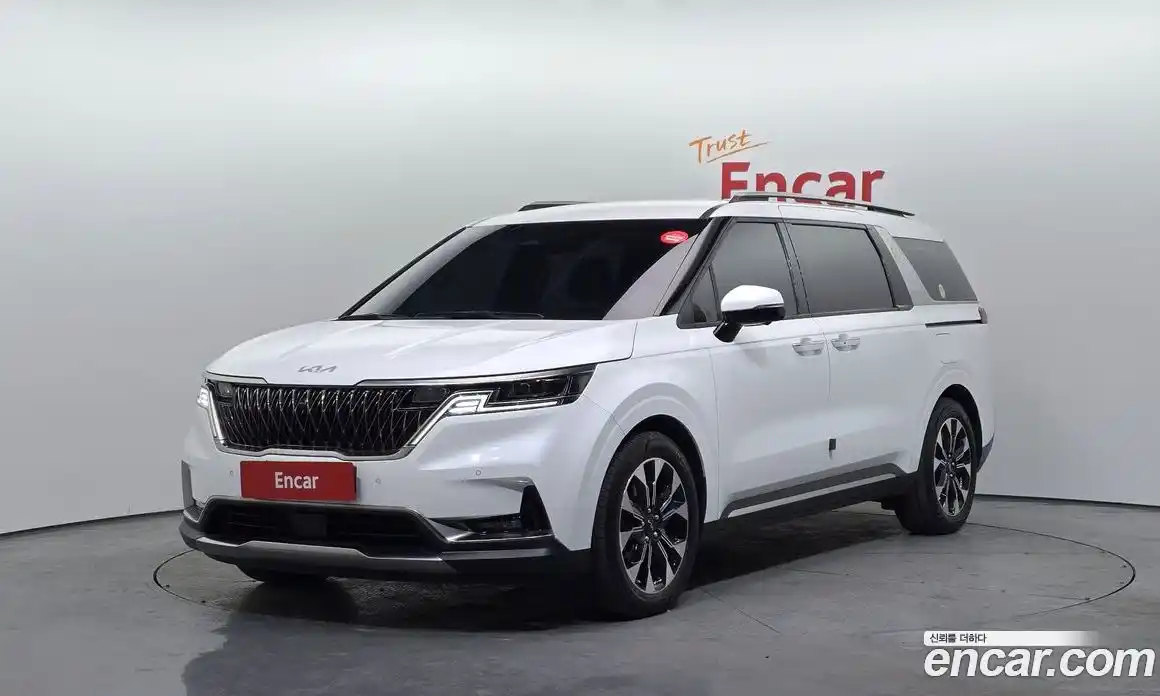 Kia Canival 2023 2.2 Автомат в Москве № 133118, фото 15