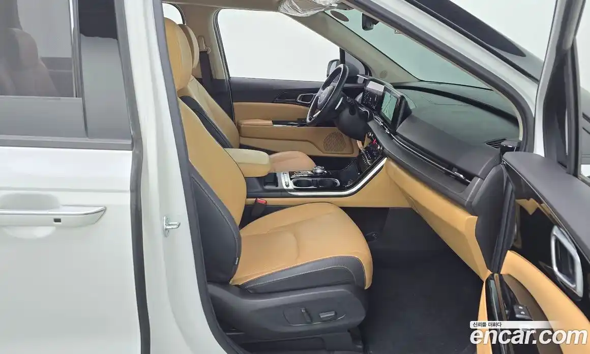 Kia Canival 2023 2.2 Автомат в Москве № 133433, фото 16