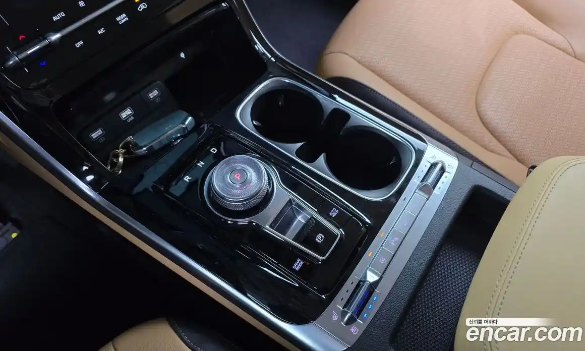 Kia Canival 2023 2.2 Автомат в Москве № 133433, фото 20