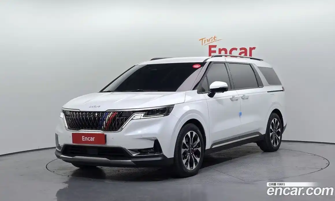 Kia Canival 2023 2.2 Автомат в Москве № 133433, фото 9