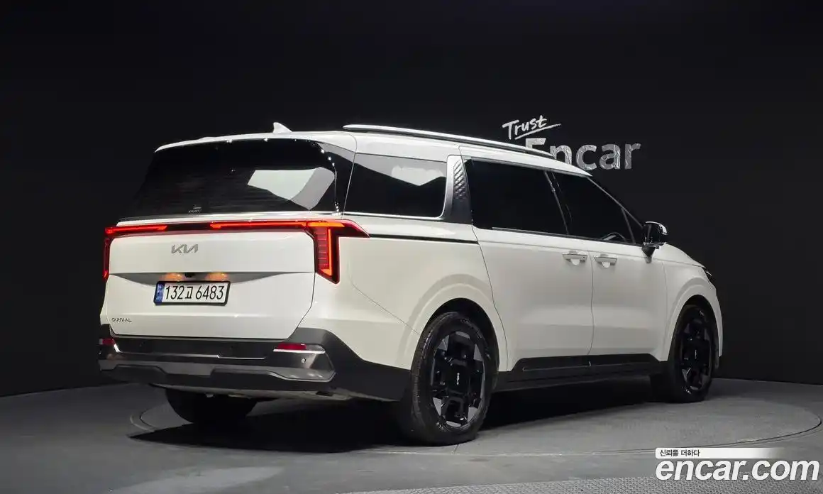 Kia Canival 2024 2.2 Автомат в Москве № 133827, фото 13