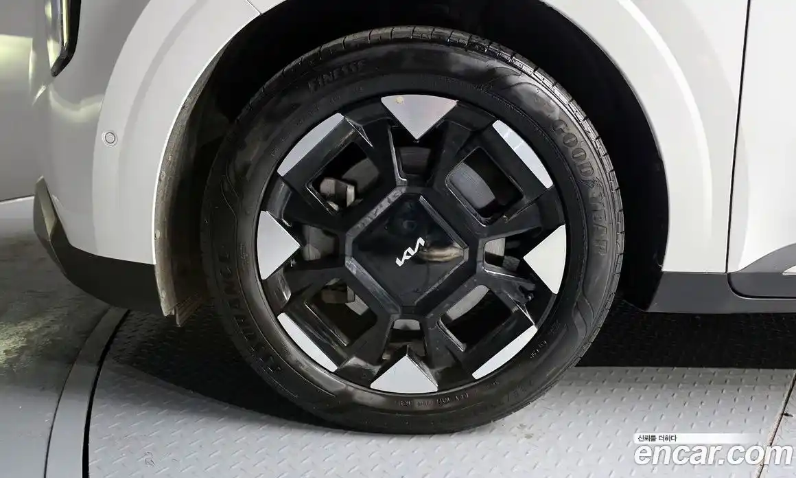 Kia Canival 2024 2.2 Автомат в Москве № 133827, фото 9