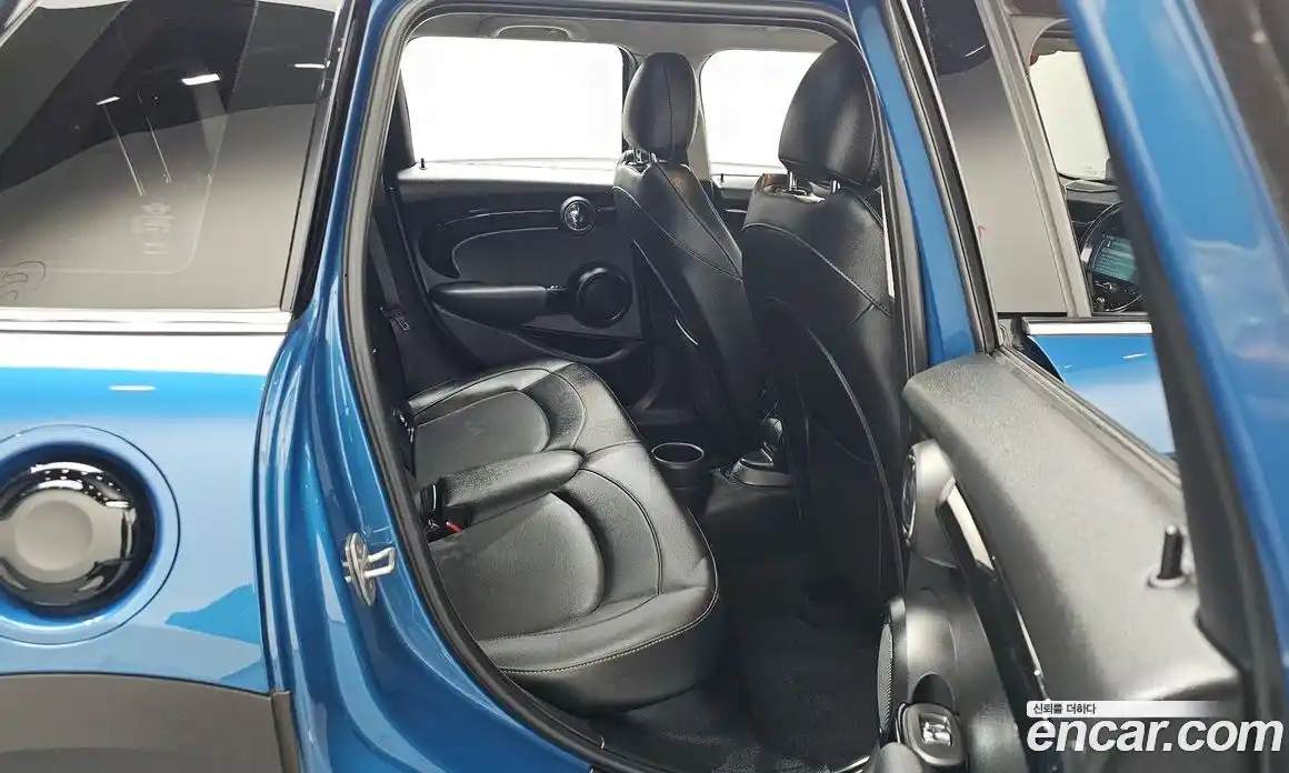 Mini Cooper 2022 2.0 Автомат в Москве № 136227, фото 15