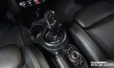 Mini Cooper 2022 2.0 Автомат в Москве № 136227, миниатюра 8