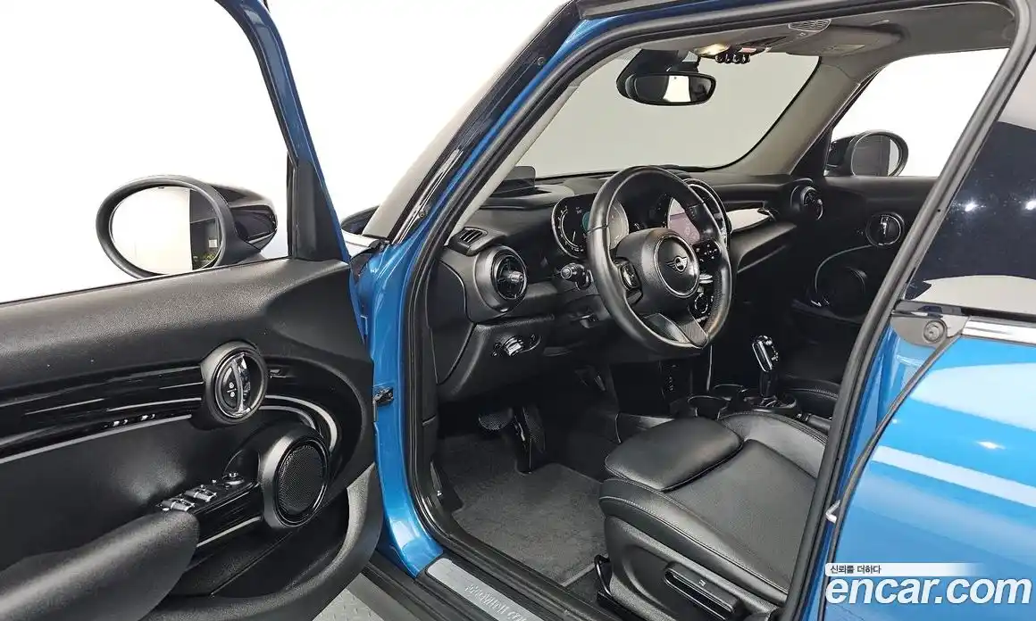 Mini Cooper 2022 2.0 Автомат в Москве № 136227, фото 10