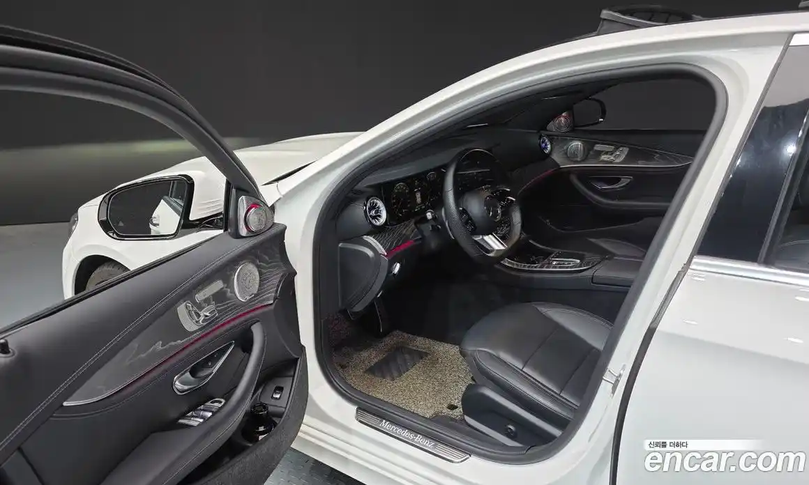 Mercedes-Benz E-Class 2021 2.0 Автомат в Москве № 138491, фото 8