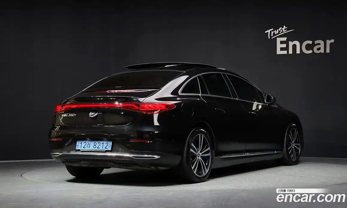 Mercedes-Benz EQE 2023 0.3 Автомат в Москве № 140007, фото 1