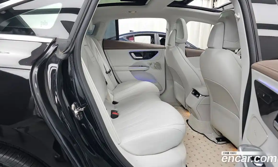 Mercedes-Benz EQE 2023 0.3 Автомат в Москве № 140007, фото 8