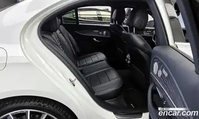 Mercedes-Benz E-Class 2021 2.0 Автомат в Москве № 141701, миниатюра 9