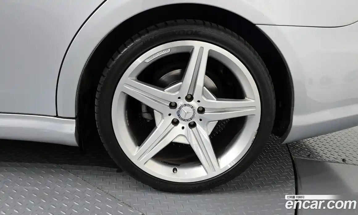 Mercedes-Benz CLS-Class 2010 3.5 Автомат в Москве № 141985, фото 12