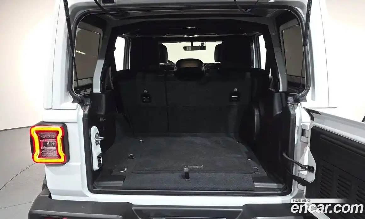 Jeep Wrangler 2022 2.0 Автомат в Москве № 145091, фото 9