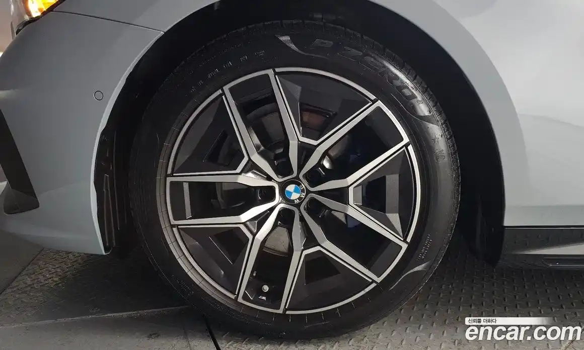 BMW 5-Series 2025 2.0 Автомат в Москве № 153246, фото 11