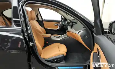 BMW 3-Series 2025 2.0 Автомат в Москве № 153400, миниатюра 11