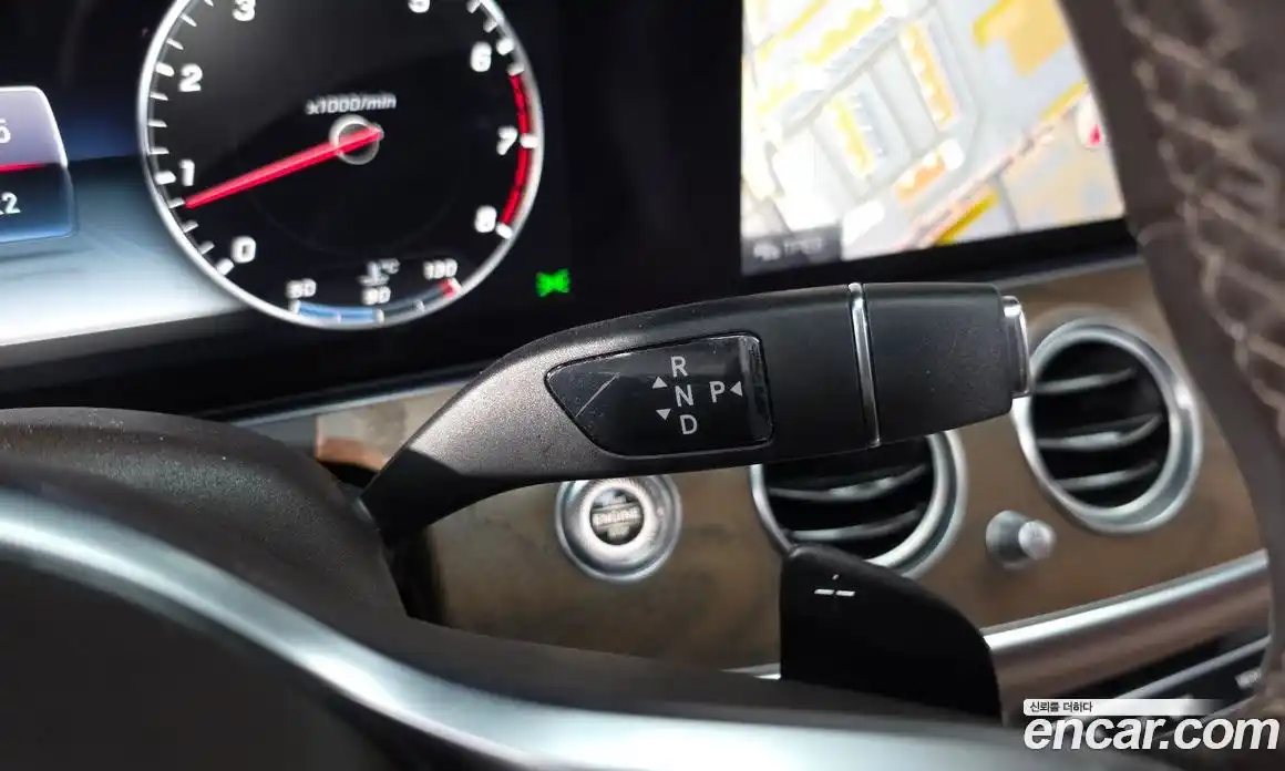 Mercedes-Benz E-Class 2019 2.0 Автомат в Москве № 160682, фото 11