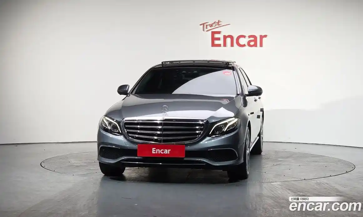 Mercedes-Benz E-Class 2019 2.0 Автомат в Москве № 160682, фото 16