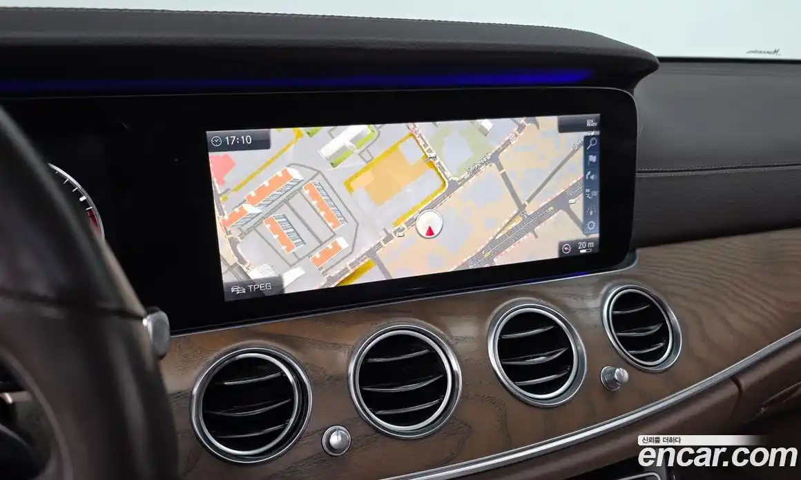 Mercedes-Benz E-Class 2019 2.0 Автомат в Москве № 160682, фото 6