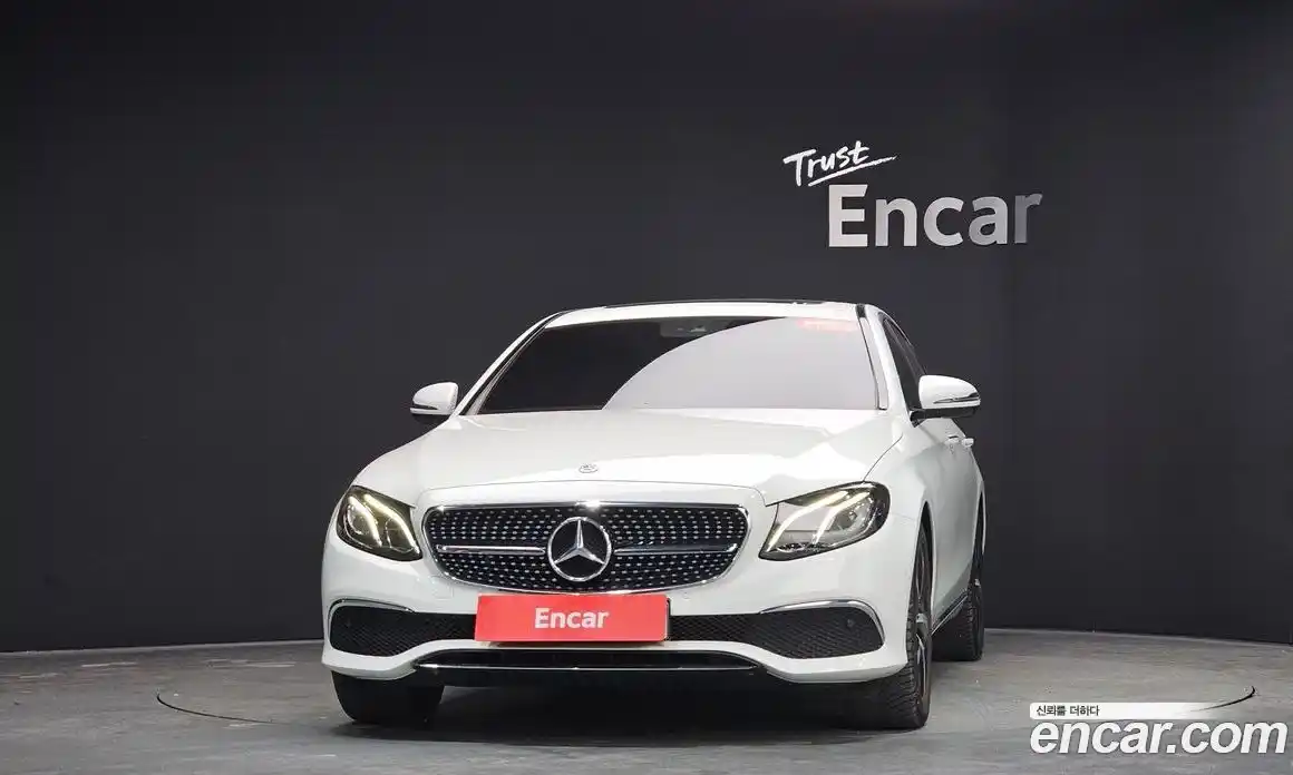 Mercedes-Benz E-Class 2020 2.0 Автомат в Москве № 160785, фото 13