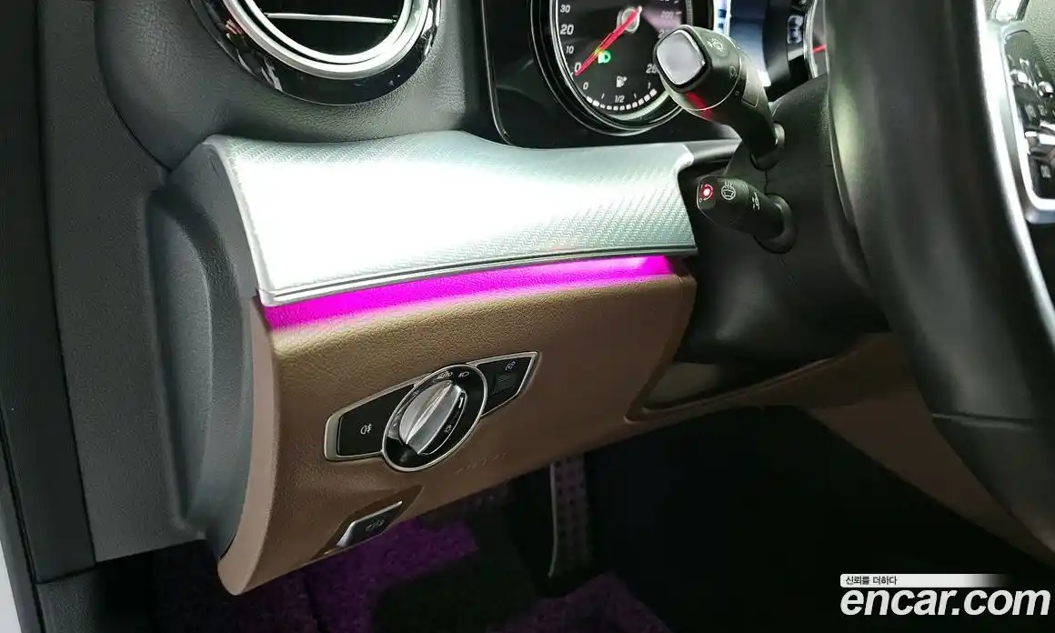 Mercedes-Benz E-Class 2020 2.0 Автомат в Москве № 160785, фото 19