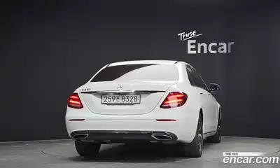 Mercedes-Benz E-Class 2020 2.0 Автомат в Москве № 160785, миниатюра 5