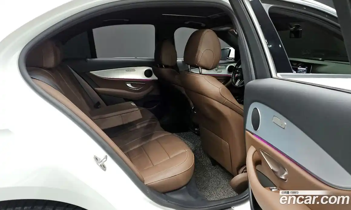 Mercedes-Benz E-Class 2020 2.0 Автомат в Москве № 160785, фото 7