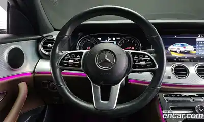 Mercedes-Benz E-Class 2020 2.0 Автомат в Москве № 160785, миниатюра 10