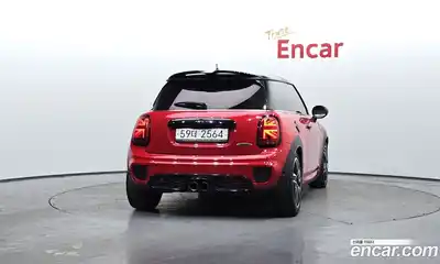 Mini Cooper 2019 2.0 Автомат в Москве № 161450, миниатюра 2