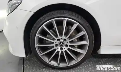 Mercedes-Benz E-Class 2017 3.0 Автомат в Москве № 161816, миниатюра 10