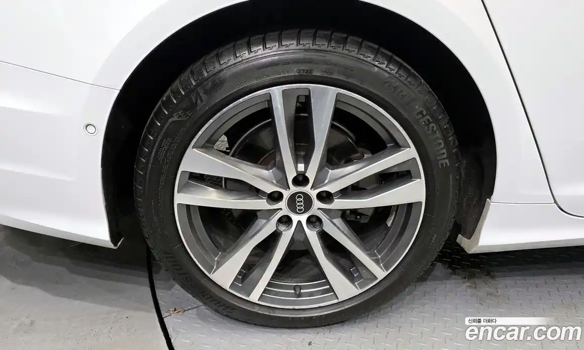 Audi A6 2023 2.0 Автомат в Москве № 162356, фото 13