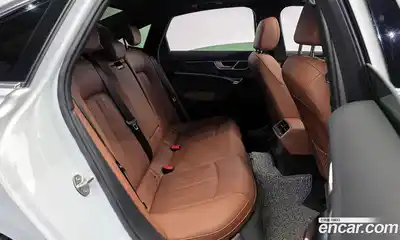 Audi A6 2023 2.0 Автомат в Москве № 162356, миниатюра 9