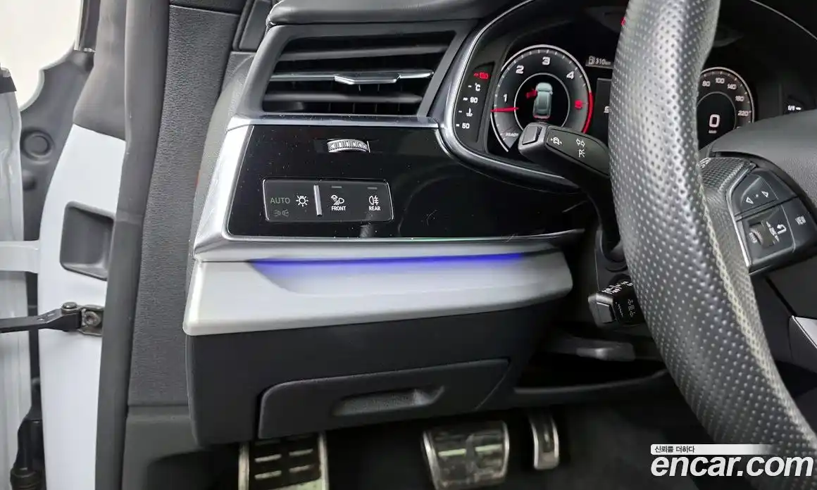 Audi Q8 2022 3.0 Автомат в Москве № 163013, фото 12