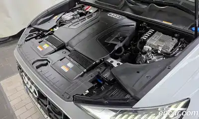 Audi Q8 2022 3.0 Автомат в Москве № 163013, миниатюра 5