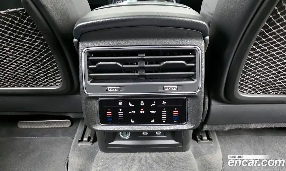 Audi Q8 2022 3.0 Автомат в Москве № 163013, фото 6