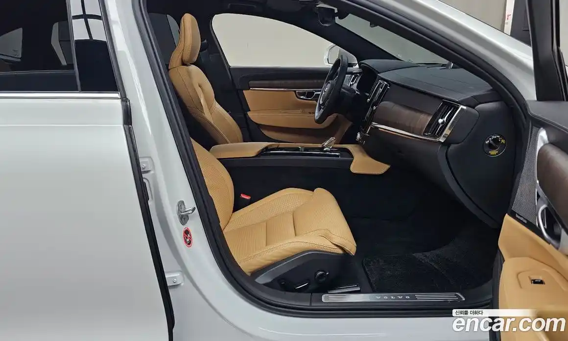 Volvo S90 2024 2.0 Автомат в Москве № 164140, фото 16