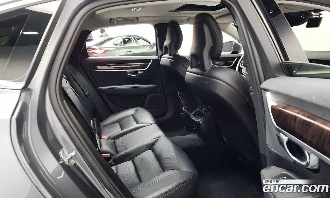 Volvo S90 2017 2.0 Автомат в Москве № 164684, фото 9