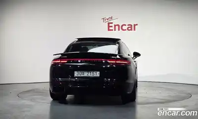 Porsche Panamera 2019 4.0 Автомат в Москве № 165626, миниатюра 2
