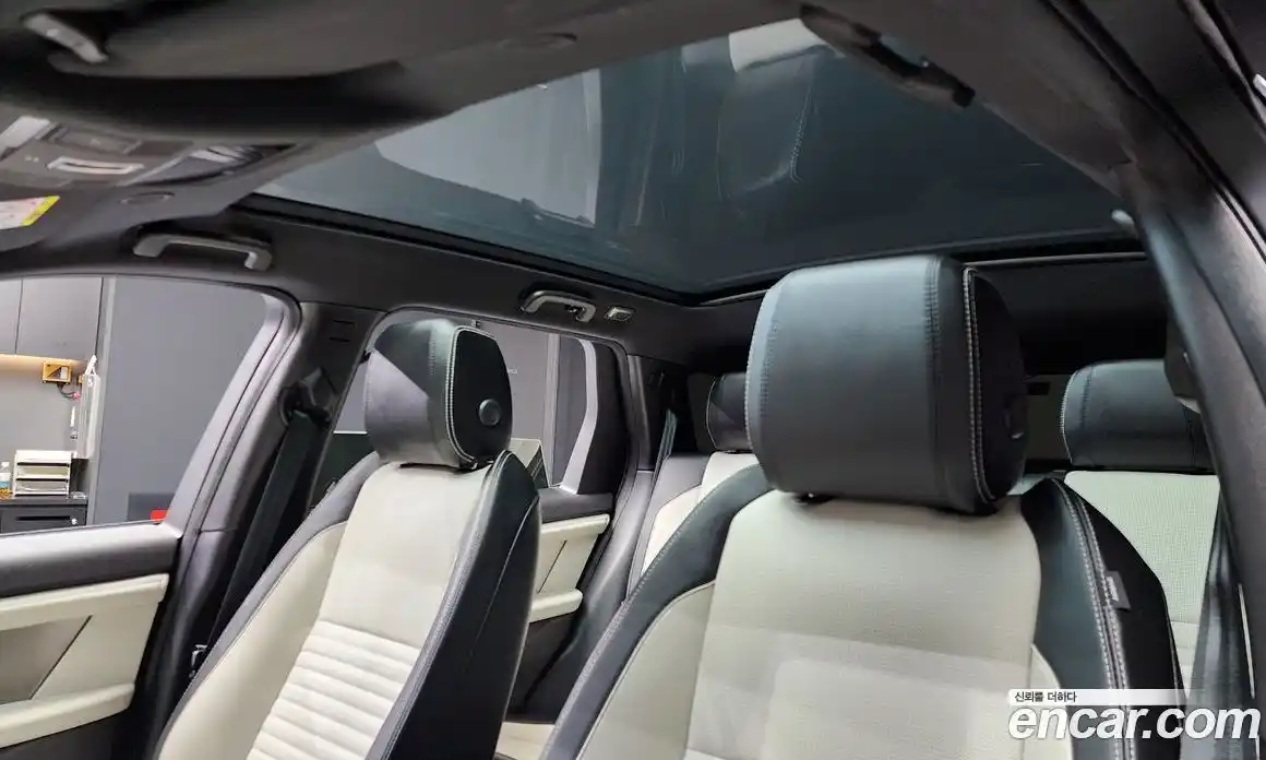 Land Rover Discovery Sport 2024 2.0 Автомат в Москве № 166048, фото 15