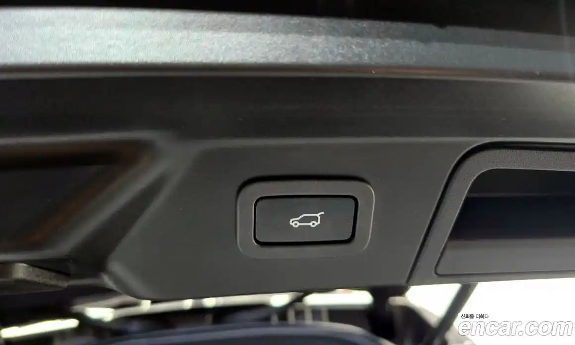 Land Rover Range-Rover Velar 2019 3.0 Автомат в Москве № 166410, фото 13