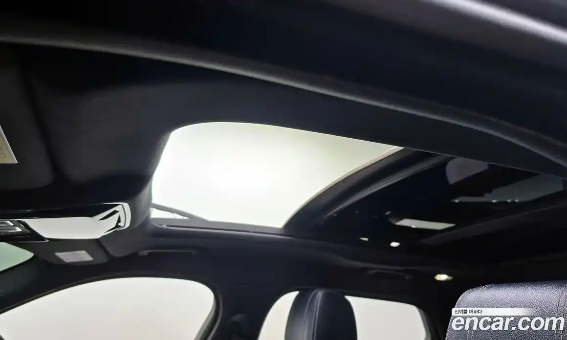 Land Rover Range-Rover Velar 2019 3.0 Автомат в Москве № 166410, фото 9