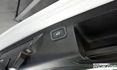 Land Rover Discovery Sport 2018 2.0 Автомат в Москве № 166437, миниатюра 6