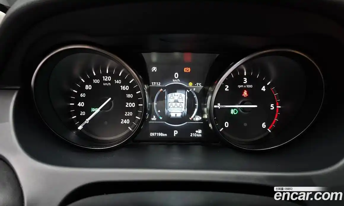 Land Rover Discovery Sport 2018 2.0 Автомат в Москве № 166437, фото 9