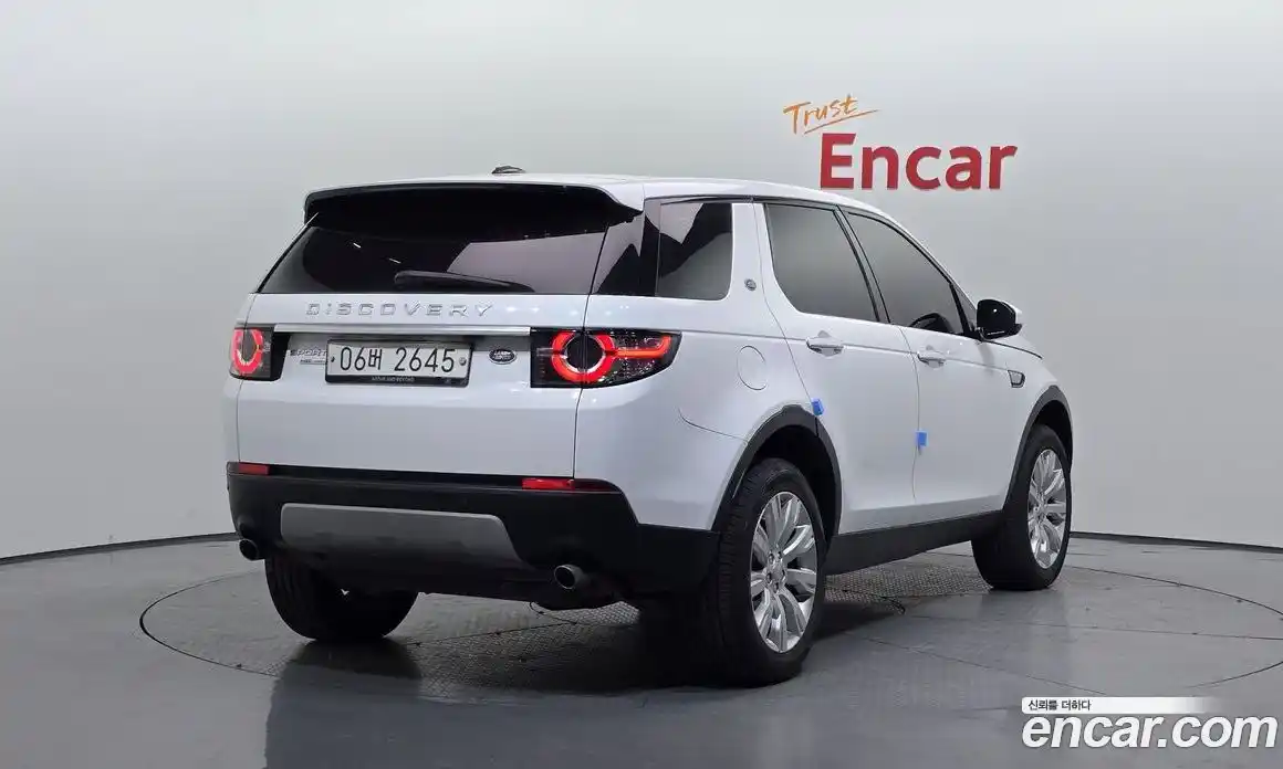 Land Rover Discovery Sport 2016 2.0 Автомат в Москве № 166673, фото 16