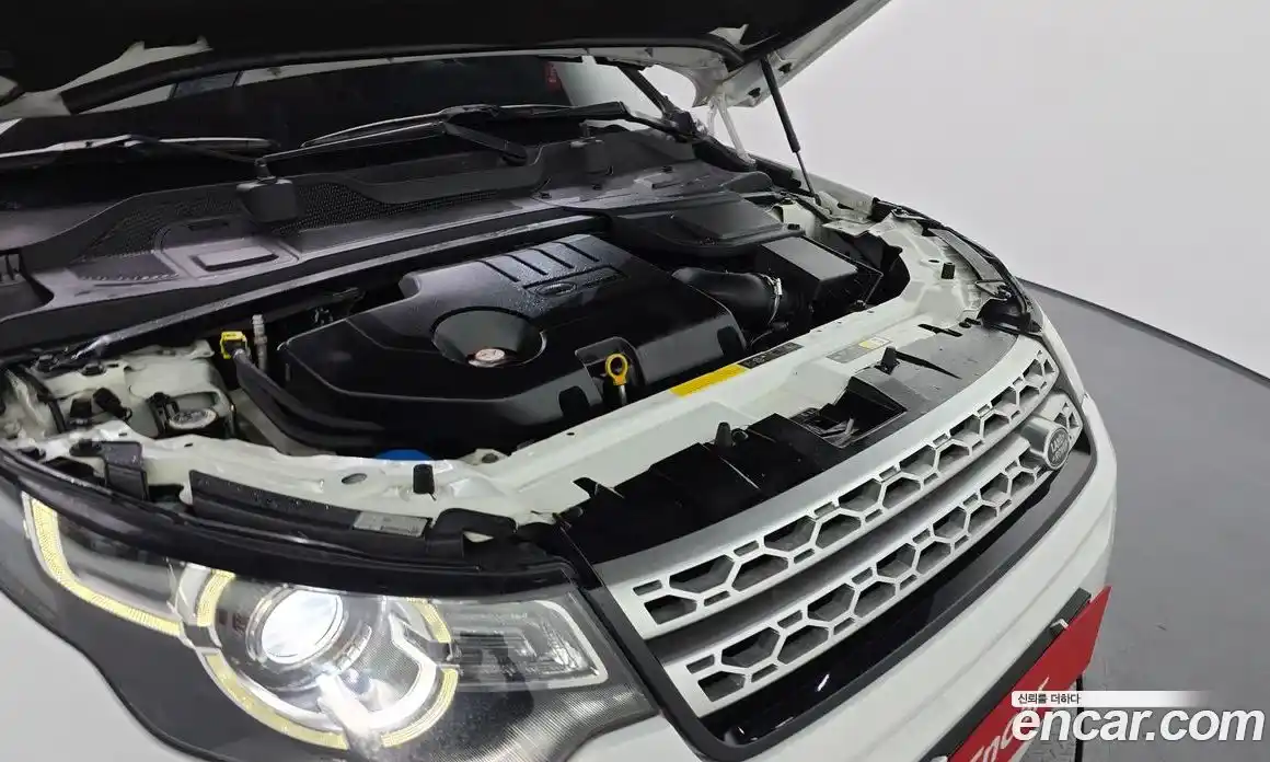 Land Rover Discovery Sport 2016 2.0 Автомат в Москве № 166673, фото 17