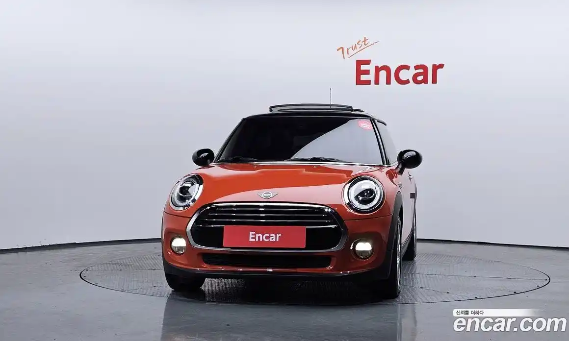 Mini Cooper 2019 1.5 Автомат в Москве № 167160, фото 19