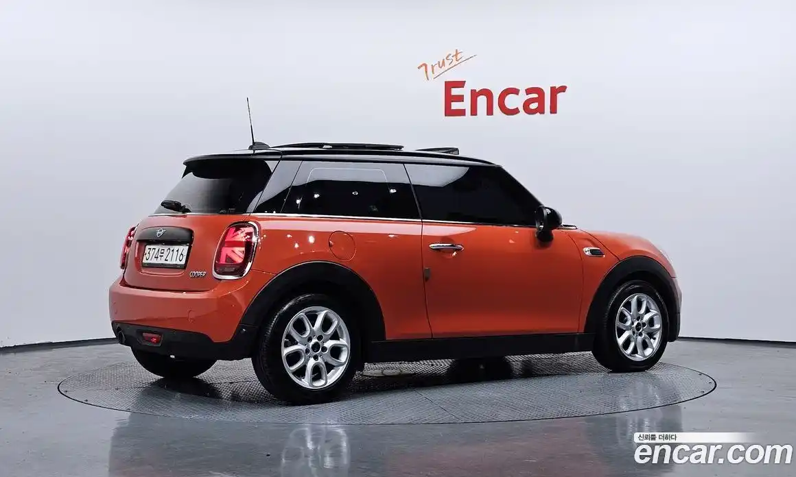 Mini Cooper 2019 1.5 Автомат в Москве № 167160, фото 6